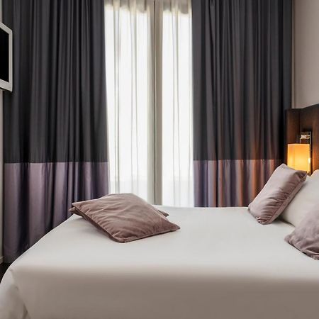 Hotel Ines Cattolica Buitenkant foto